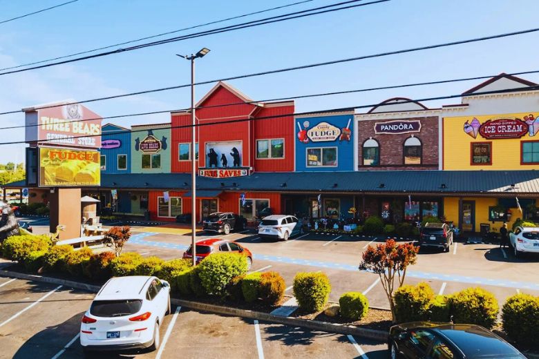 Top 5 Souvenir Shops in Pigeon Forge